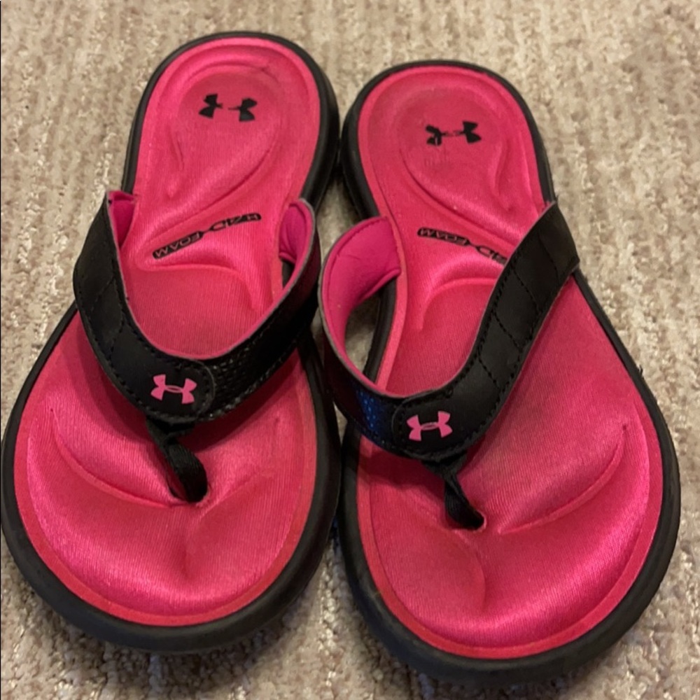 Under Armour pink flip flops 7